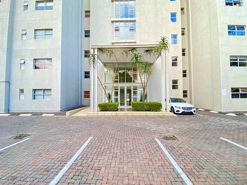 2 Bedroom for sale in Morningside - Photo 2