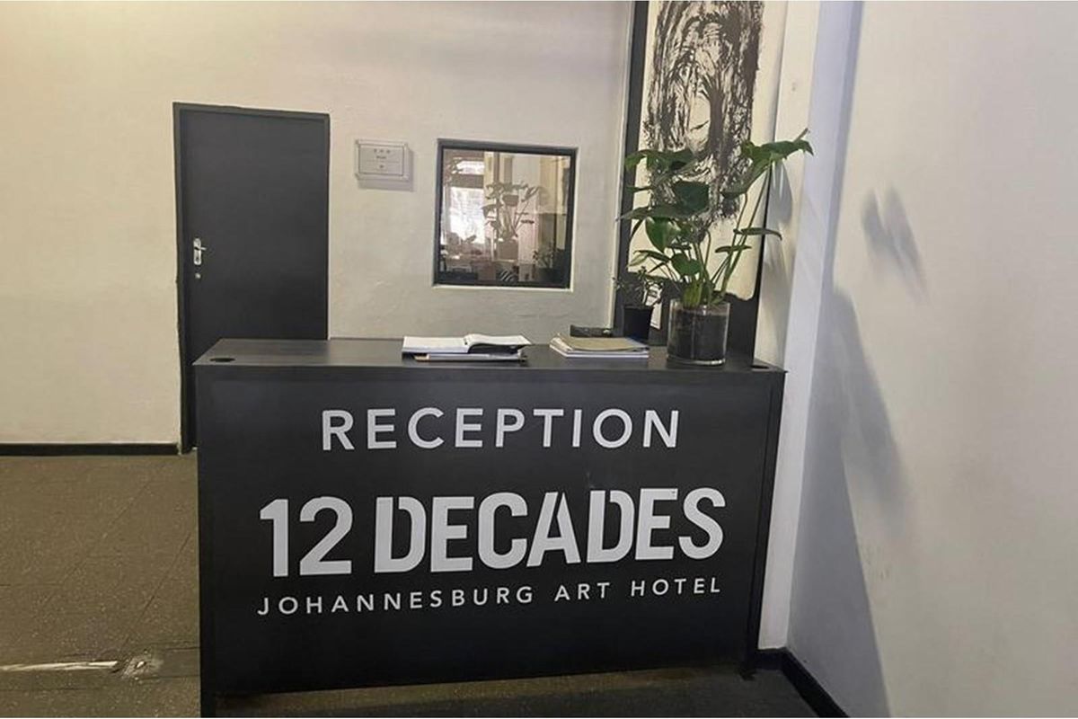 Fully Furnished Bachelor Apartment Up For Grabs in Johannesburg “Maboneng” - Photo 3