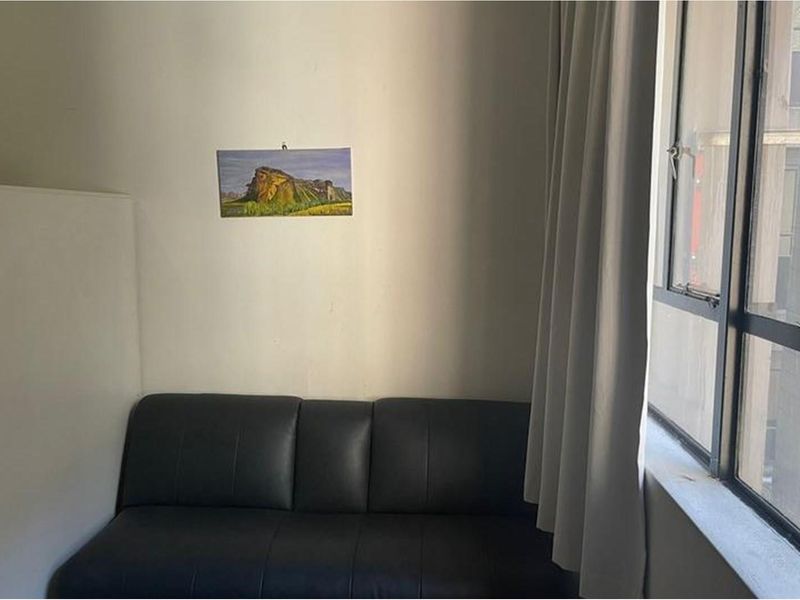 Fully Furnished Bachelor Apartment Up For Grabs in Johannesburg “Maboneng” - Photo 5