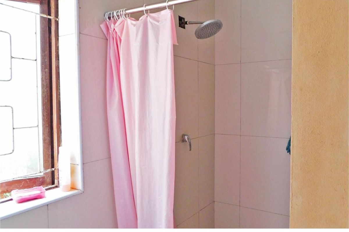 Family Home in Manor Gadens - Photo 2