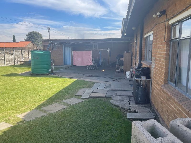 Located Near Kriel Mall - Photo 10