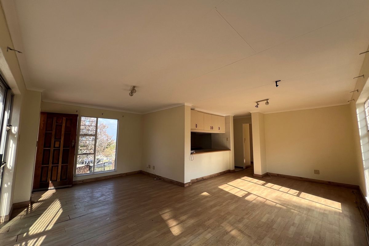 Spacious 1-Bedroom Apartment with Private Garden - Photo 4