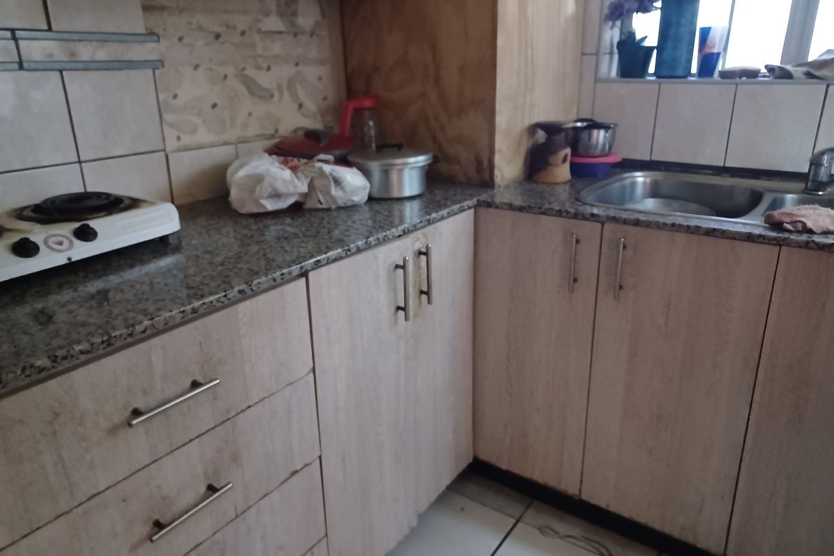 2 Bed 1 Bath flat for sale in Esplanade  durban - Photo 5