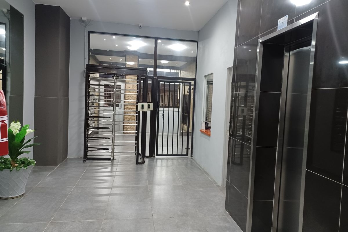 2 Bed 1 Bath flat for sale in Esplanade  durban - Photo 2