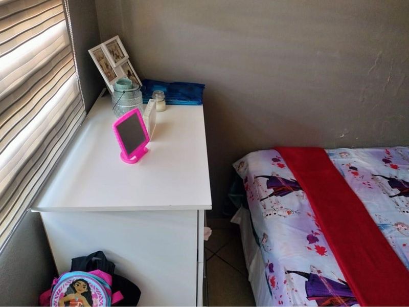 "Cozy Comfort, Managed with Care" - Photo 3