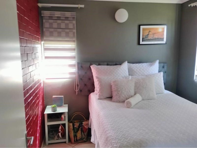 "Cozy Comfort, Managed with Care" - Photo 5