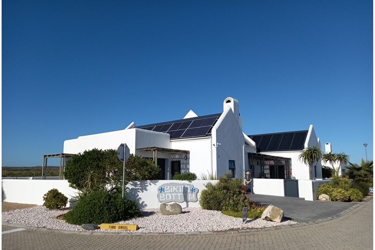 Jacobsbaai Coastal Retreat - Solar-Powered, Heated Pool Rooftop View - Photo 2