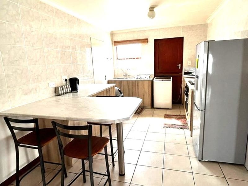 Spacious 3 bedroom house in Skiathos for sale: Langebaan:  West Coast - Photo 4