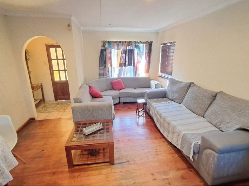 2 BedroomTownhouse For Sale in Clubview Centurion - Photo 6