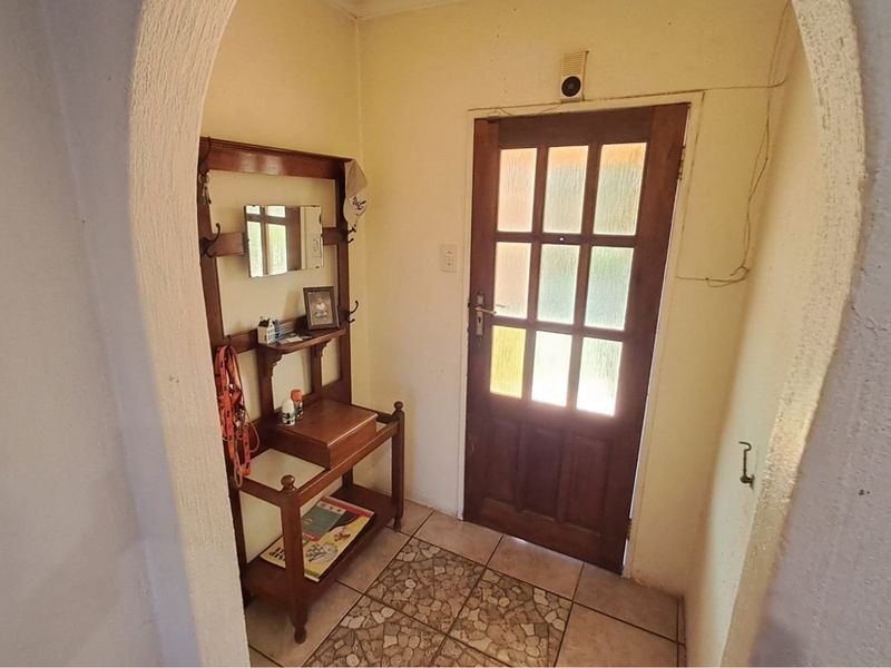 2 BedroomTownhouse For Sale in Clubview Centurion - Photo 2