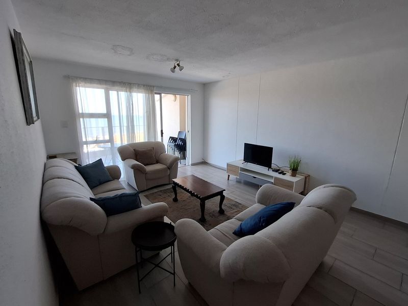 Newly renovated apartment by the sea - Photo 7