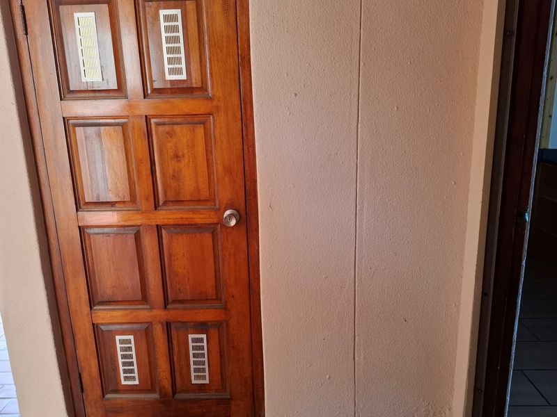 Newly renovated apartment by the sea - Photo 2