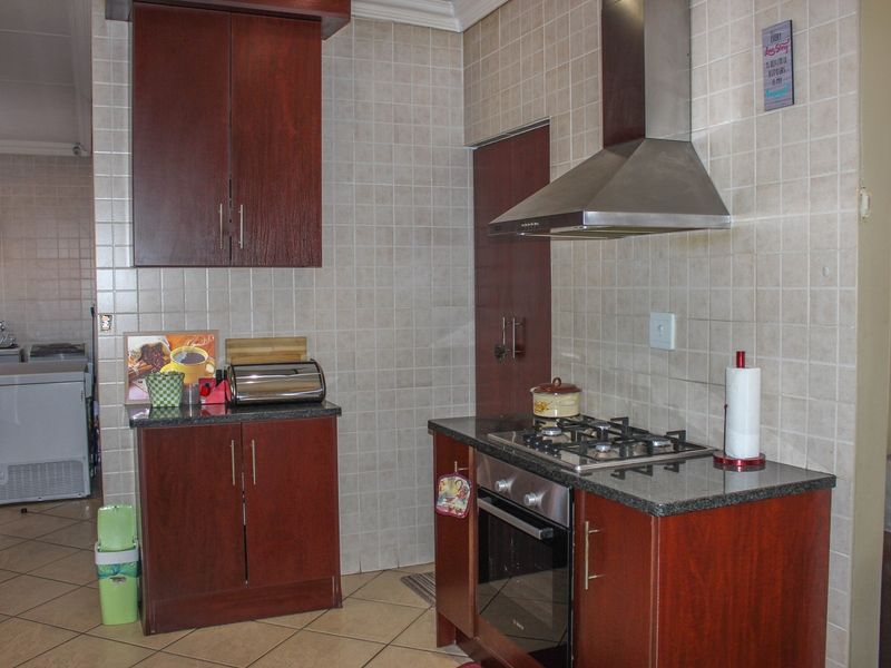 Stylish, Secure and Smart - Your Dream Home Awaits in Middelburg! - Photo 10