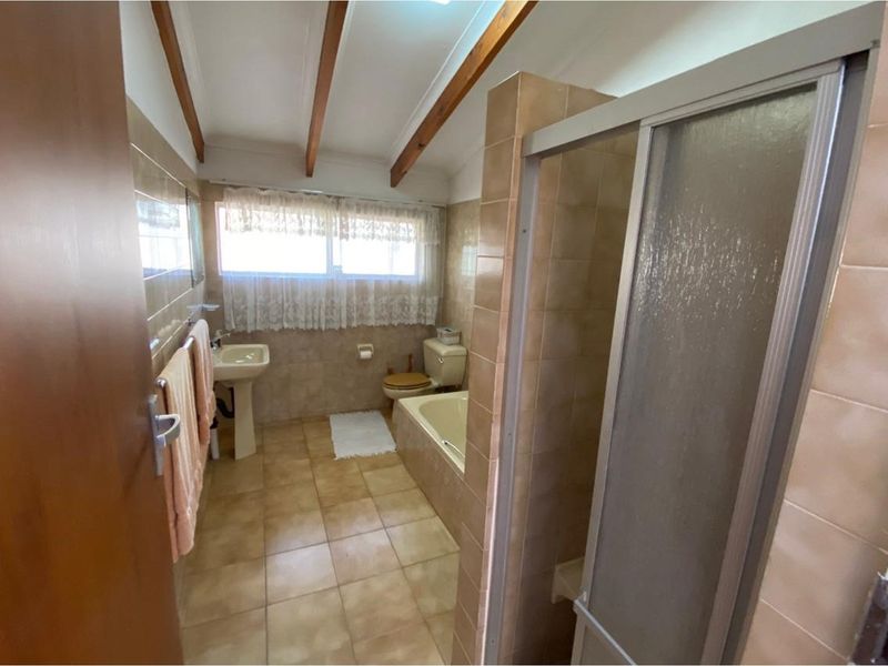 Charming Family Home for Sale in West Acres, Mpumalanga - Photo 8