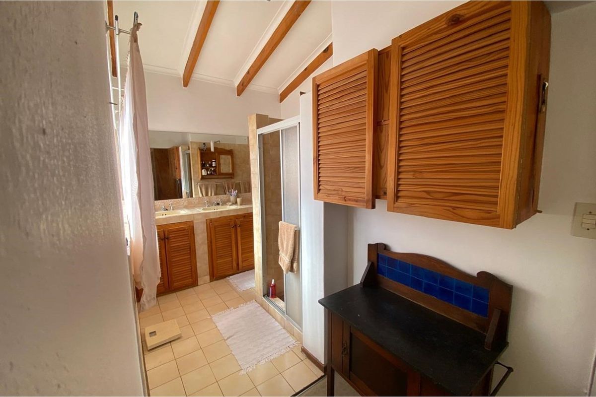 Charming Family Home for Sale in West Acres, Mpumalanga - Photo 3