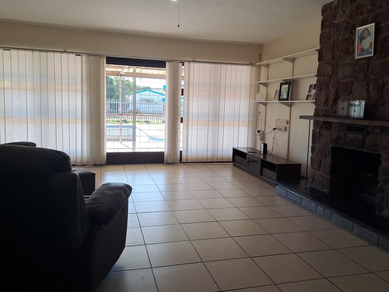 Double story House for Sale in Amsterdamhoek - Photo 4