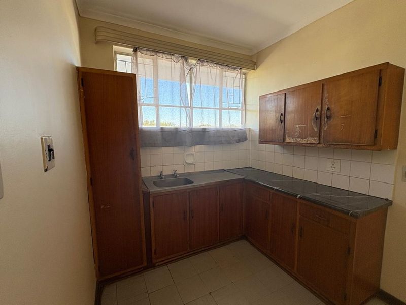 Smart Investment 1 Bedroom Apartment Near Majuba FET and Amenities - Photo 8