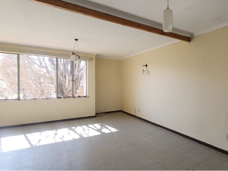 Smart Investment 1 Bedroom Apartment Near Majuba FET and Amenities - Photo 3