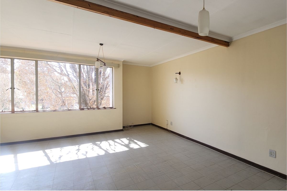 Smart Investment 1 Bedroom Apartment Near Majuba FET and Amenities - Photo 3