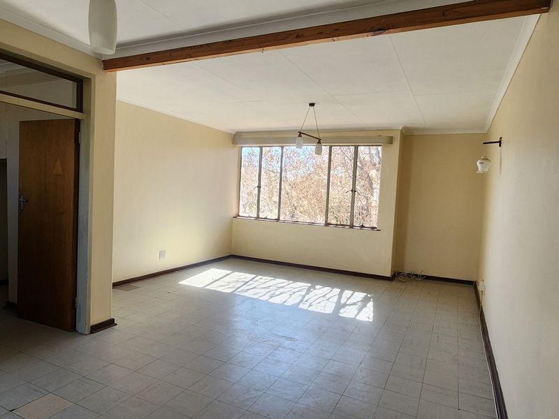 Smart Investment 1 Bedroom Apartment Near Majuba FET and Amenities - Photo 4