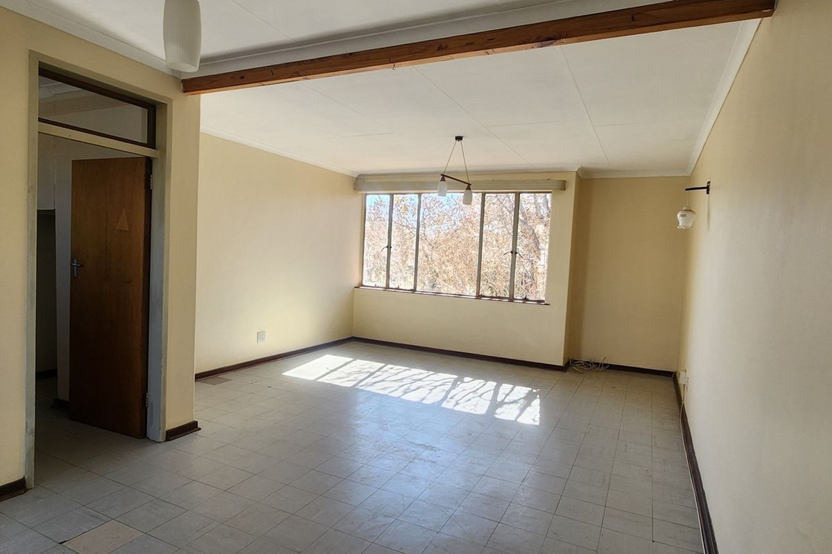 Smart Investment 1 Bedroom Apartment Near Majuba FET and Amenities - Photo 4