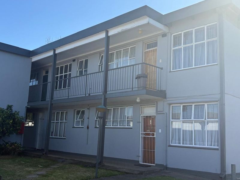 Smart Investment 1 Bedroom Apartment Near Majuba FET and Amenities - Photo 2