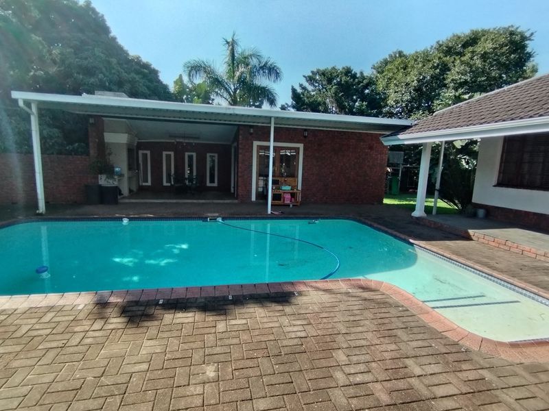 STUNNING FAMILY HOME FOR SALE IN EMPANGENI - Photo 3