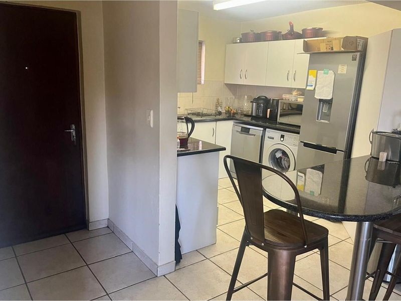 1 Bedroom Apartment For Sale, - Photo 2