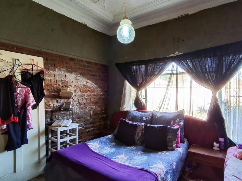 Spacious 3-Bedroom Family Home with Character - Geduld, Springs - Photo 10