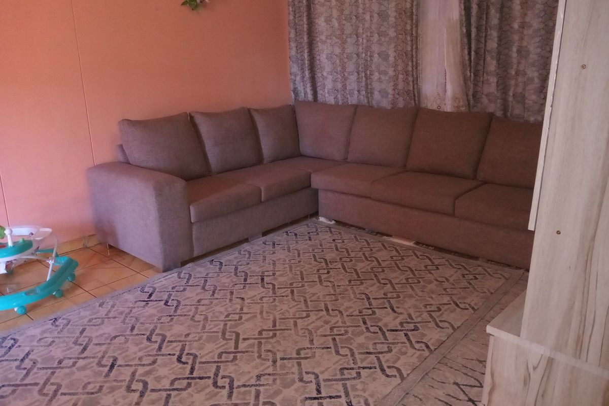 CALLING ALL INVESTORS!!! PRICED TO SEL!!! - Photo 5