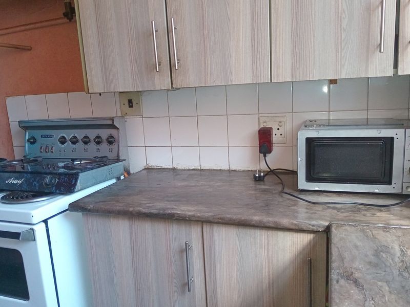 CALLING ALL INVESTORS!!! PRICED TO SEL!!! - Photo 3