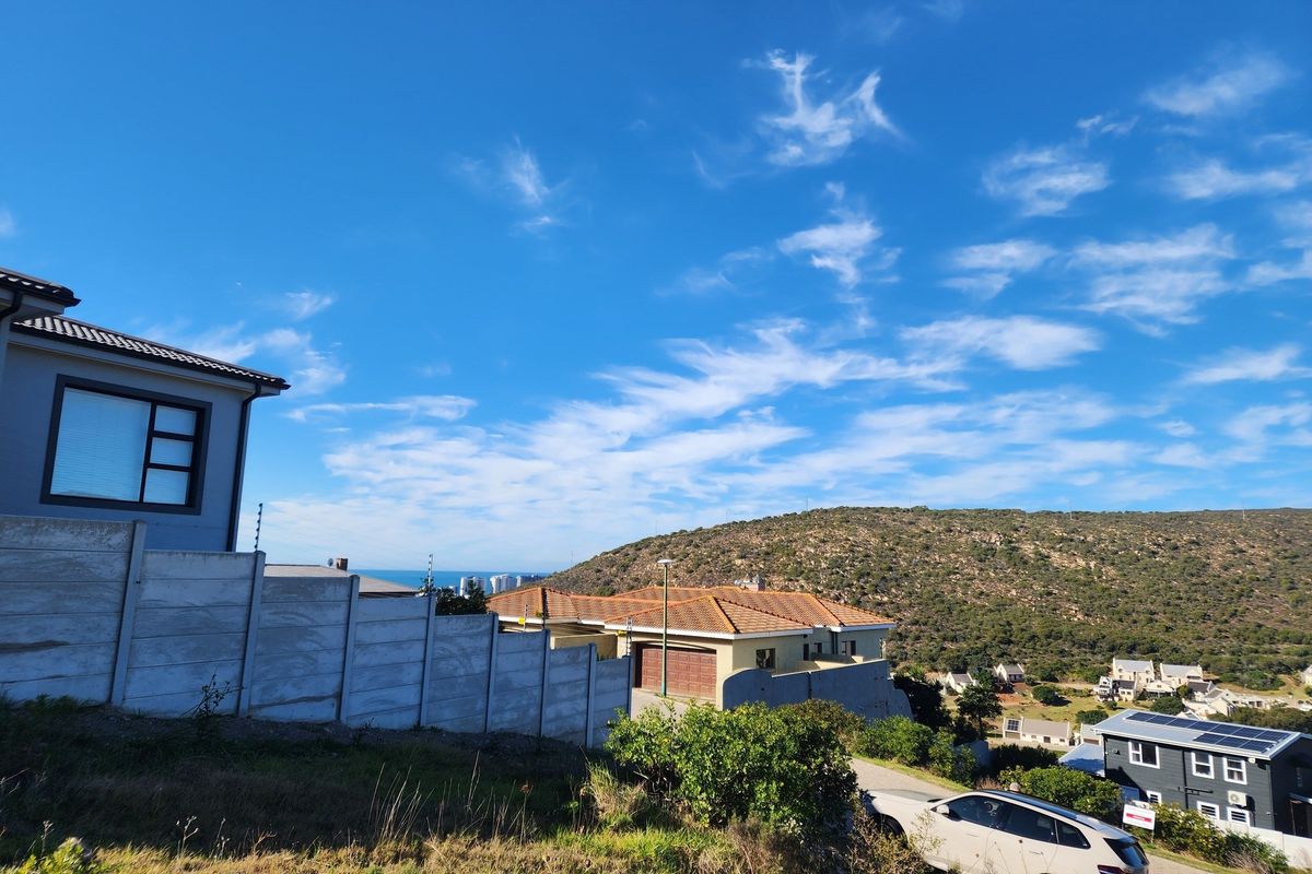 Prime 872sqm Vacant Land in Island View - Includes Draft Plans for Income-Generating Duets - Photo 4