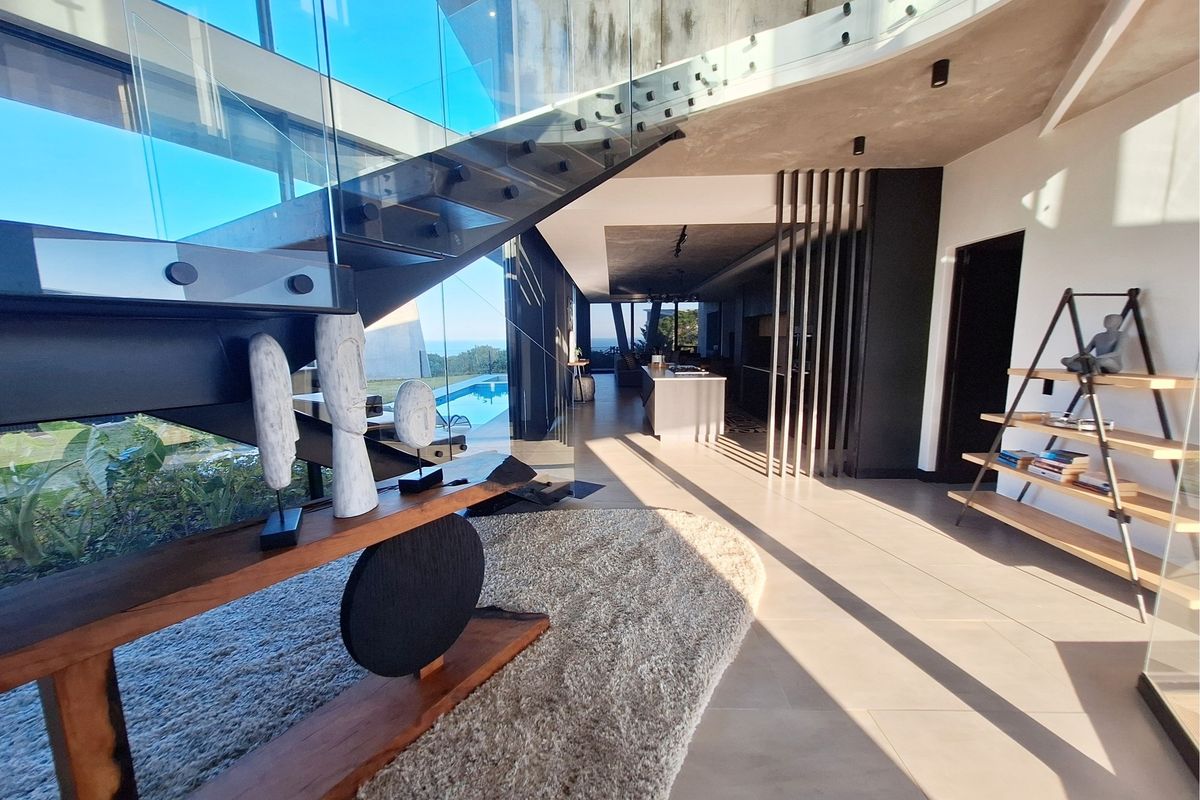 Luxury Coastal Living with Breathtaking Sea Views - Photo 3