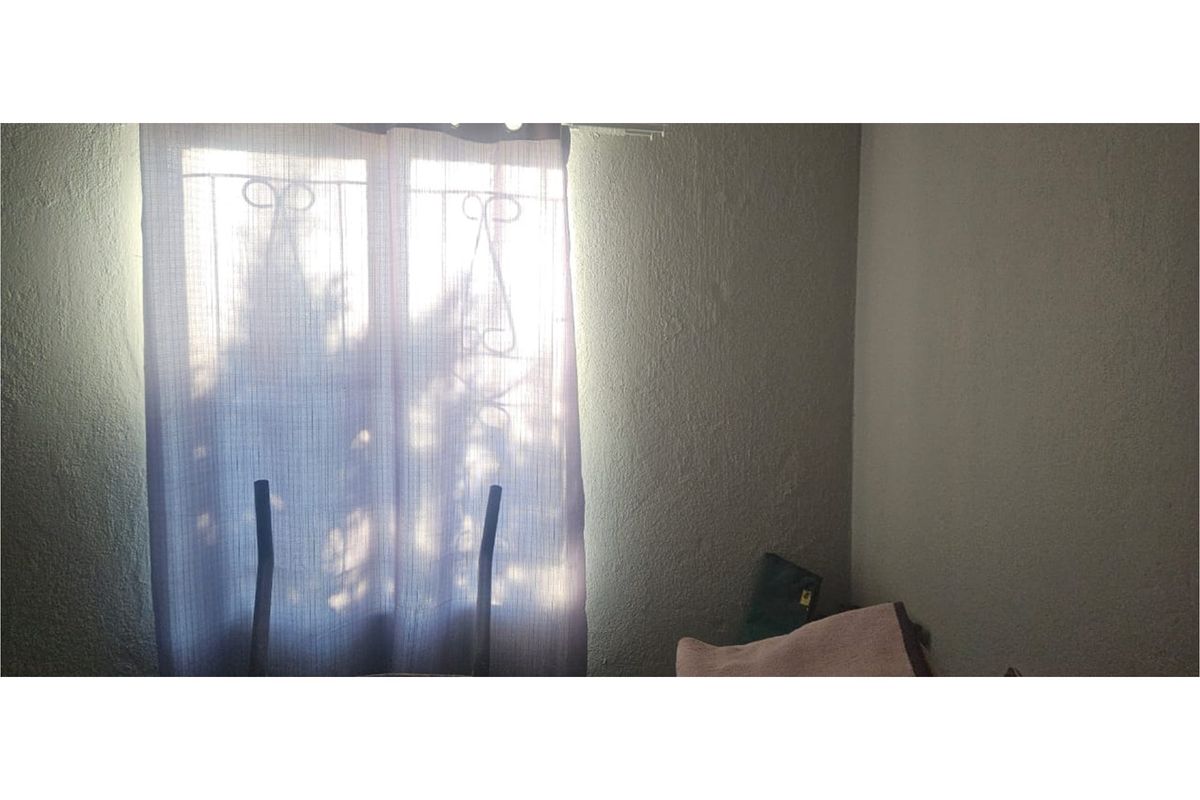 Ideal Starter Home - Great Value and Security! - Photo 4