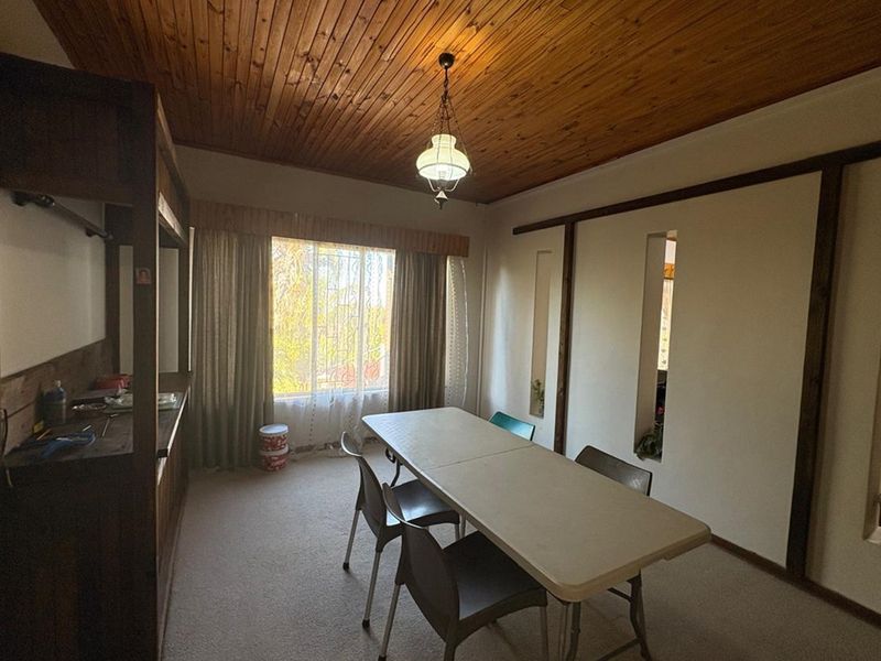 Luxury Living Meets Mountain Majesty in Signal Hill, Newcastle - Photo 9