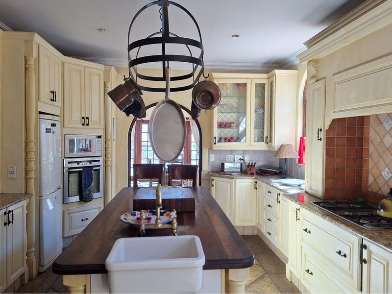 Tuscan-Style Retreat with Uninterrupted Hartbeespoort Dam Views - Photo 8