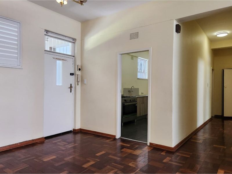 Amazing ground floor apartment in the heart of Rosebank! - Photo 7
