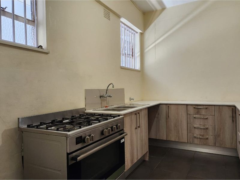 Amazing ground floor apartment in the heart of Rosebank! - Photo 8