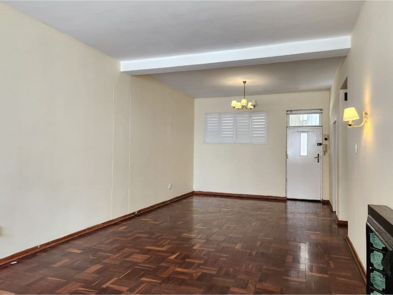Amazing ground floor apartment in the heart of Rosebank! - Photo 2
