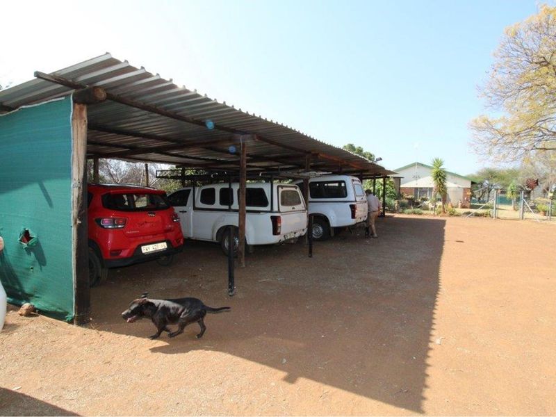 Embrace Tranquil Living Amidst Nature's Beauty at Roodekuil Small Holdings. - Photo 4