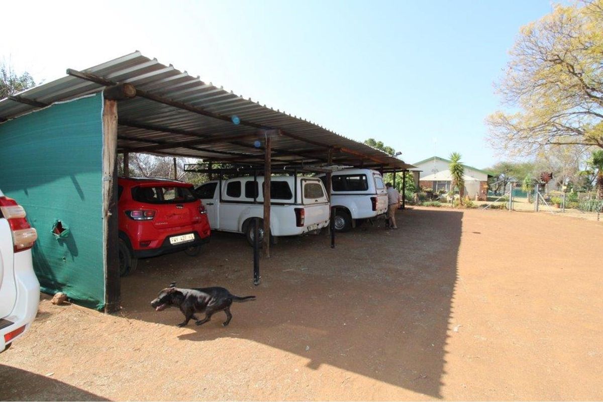 Embrace Tranquil Living Amidst Nature's Beauty at Roodekuil Small Holdings. - Photo 4