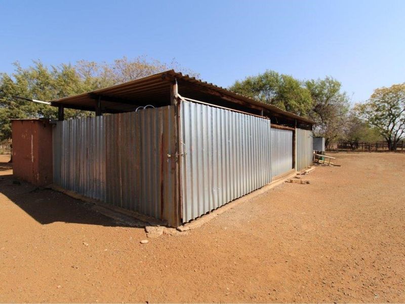 Embrace Tranquil Living Amidst Nature's Beauty at Roodekuil Small Holdings. - Photo 5