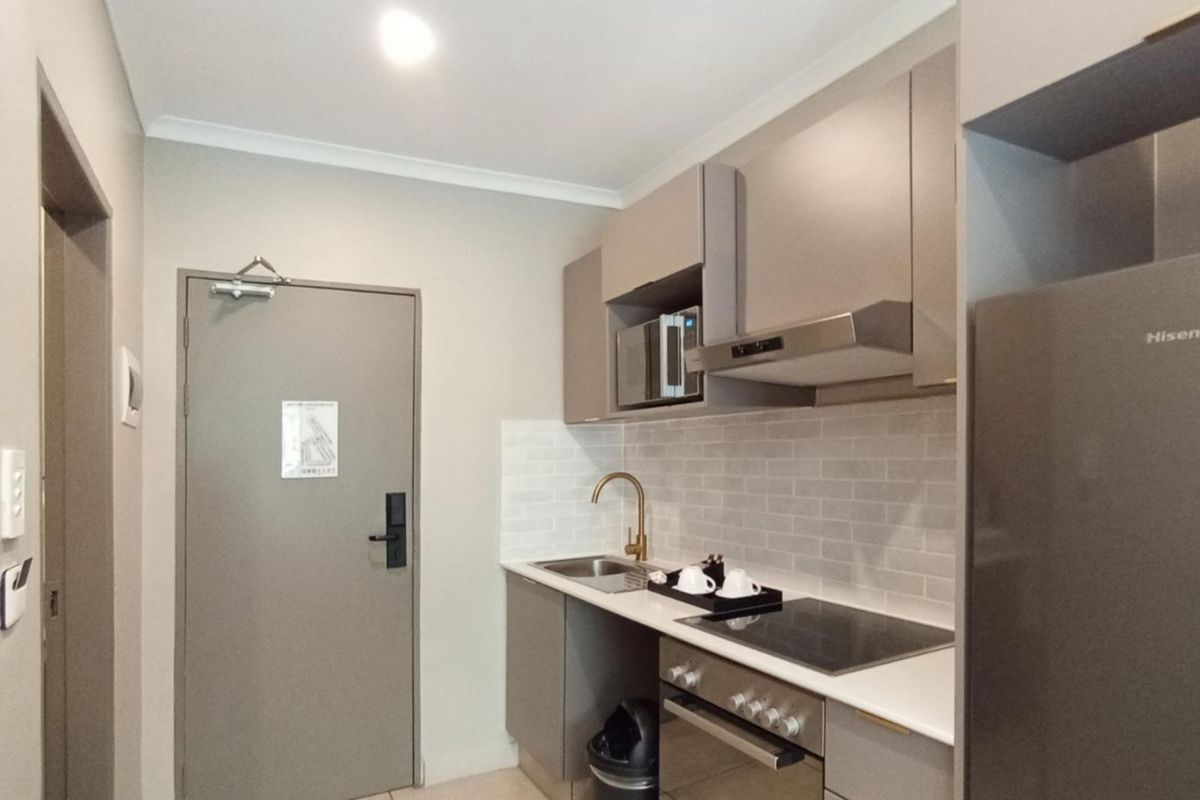 "Modern Luxury Flat in Sandown - 1 Bed, 1 Bath" - Photo 5
