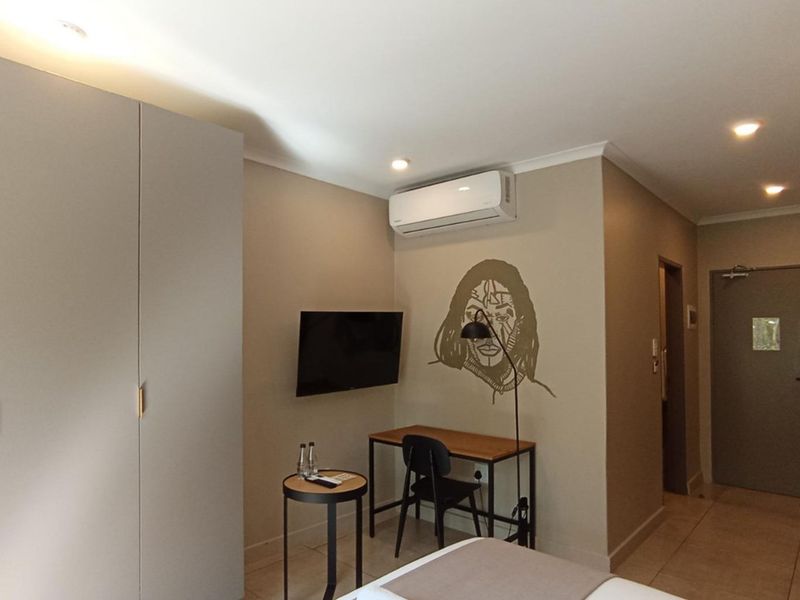 "Modern Luxury Flat in Sandown - 1 Bed, 1 Bath" - Photo 4