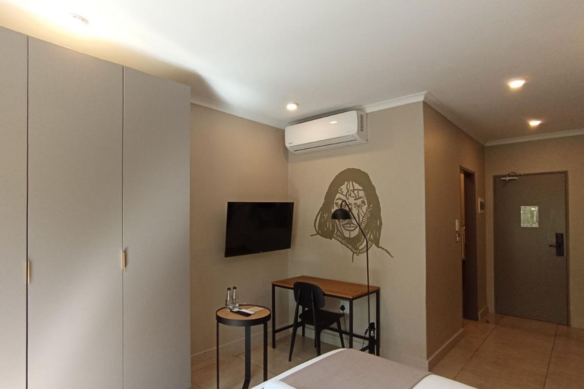 "Modern Luxury Flat in Sandown - 1 Bed, 1 Bath" - Photo 4