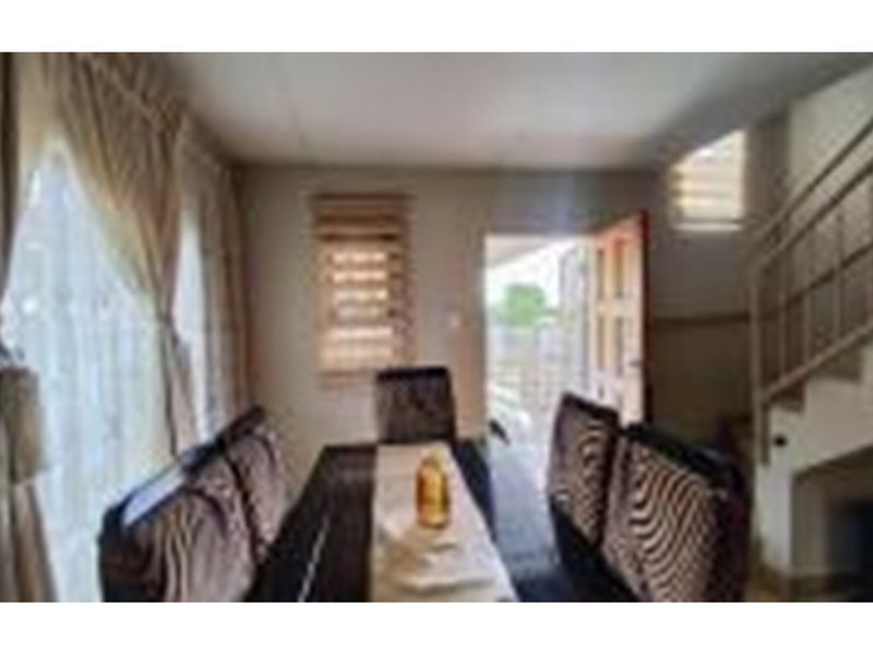 Distressed property in Leopards Rest Security Estate - Photo 3