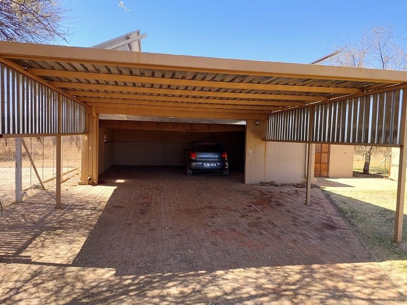 171-Hectare Game Farm with Luxury Accommodation and Comprehensive Infrastructure - Photo 6