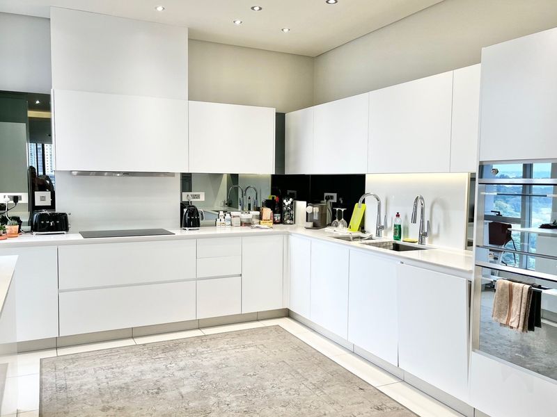 Magnificent Fully Furnished 3 Bedroom Penthouse in Embassy Towers - Photo 10