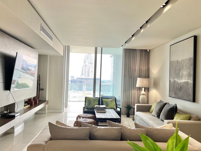 Magnificent Fully Furnished 3 Bedroom Penthouse in Embassy Towers - Photo 3