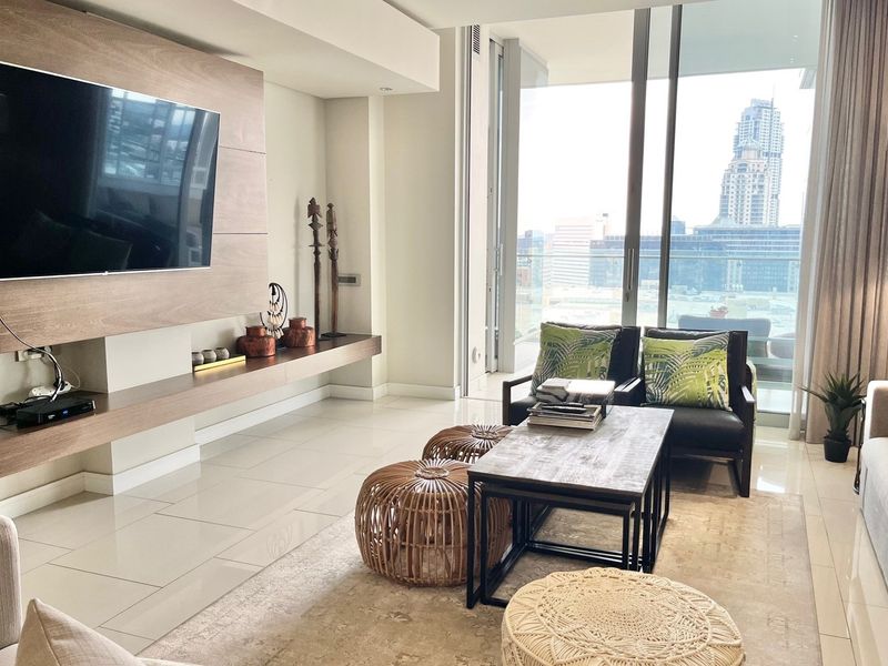 Magnificent Fully Furnished 3 Bedroom Penthouse in Embassy Towers - Photo 2